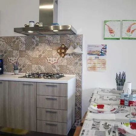 Bilocale Fronte Mare Sparaglione Holiday home *