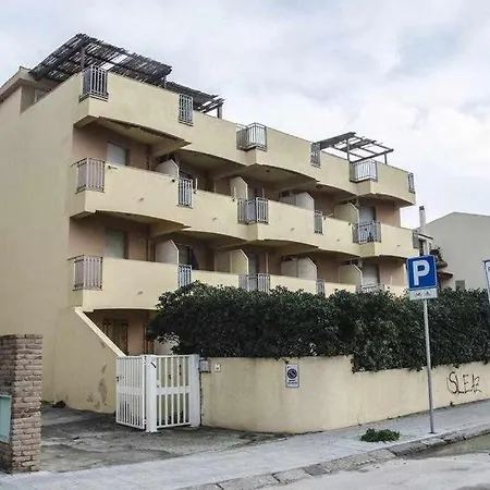 Bilocale Fronte Mare Sparaglione サッサリ